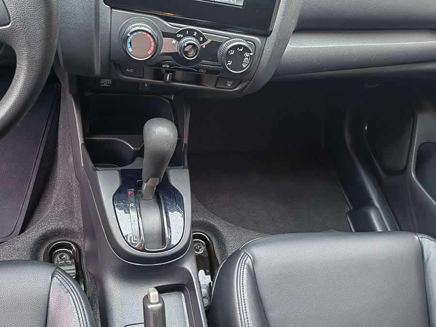 Honda Fit 2017 #16 Honda Fit 2017 imagem de carro #16