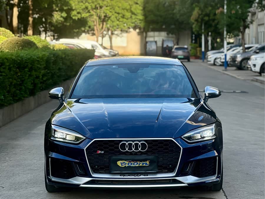Audi S5 2019 car image #16