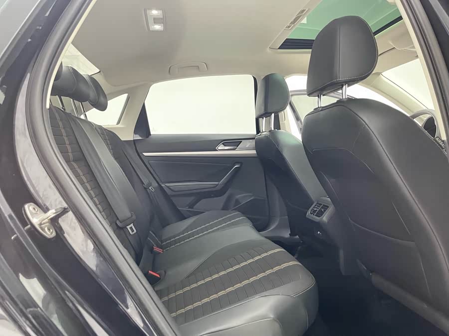 Volkswagen Lavida 2022 car image #16