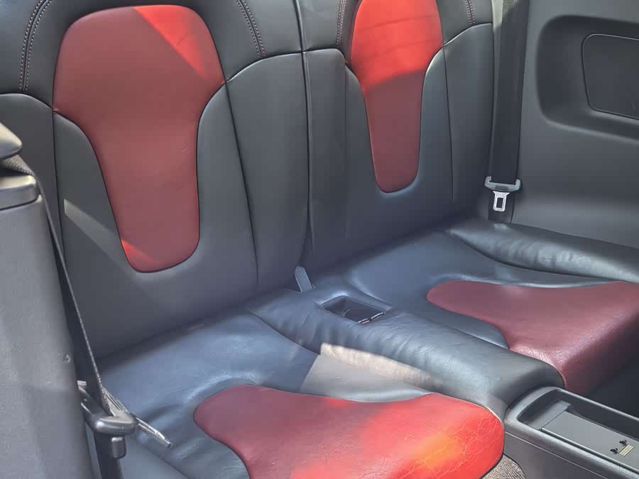 Audi TTS 2013 car image #16