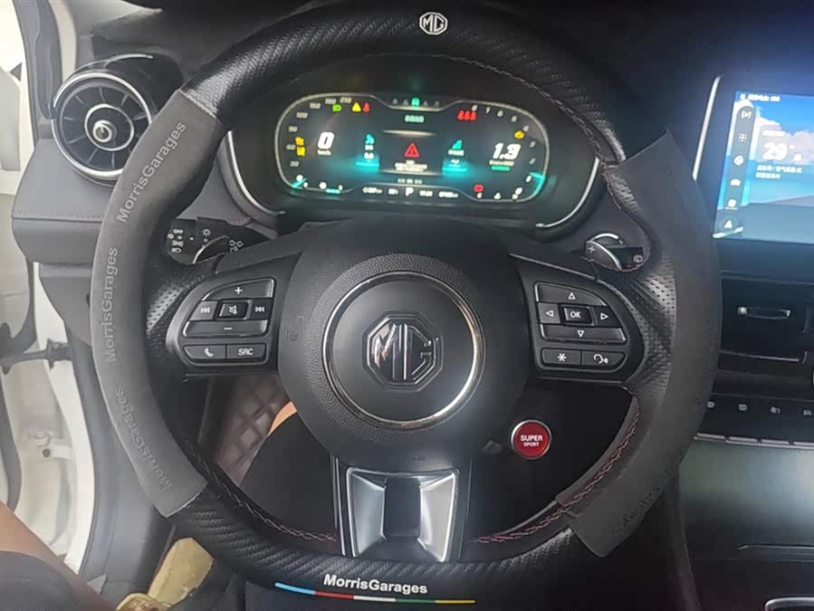 MG HS 2019 car image #16