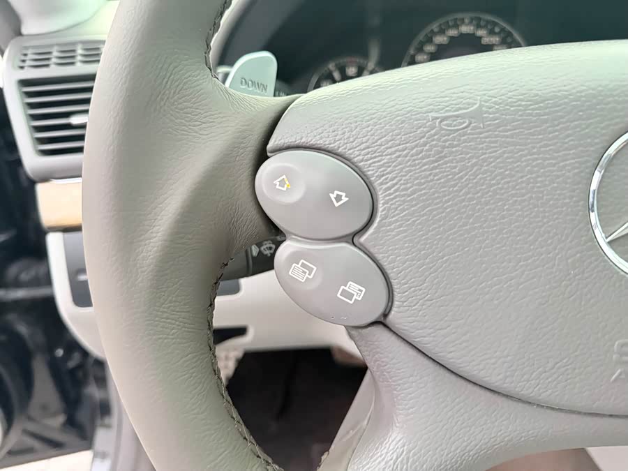 Mercedes-Benz E AMG 2008 immagine di auto #16