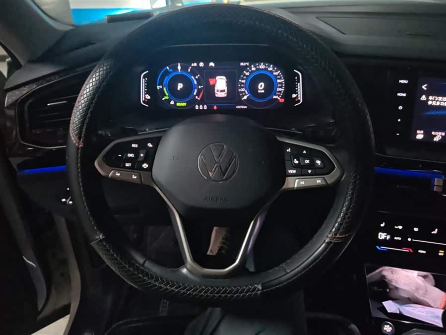 Volkswagen Tayron GTE 2021 car image #16