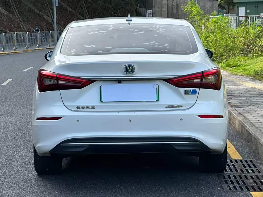 Changan Eado EV 2019 car image #16