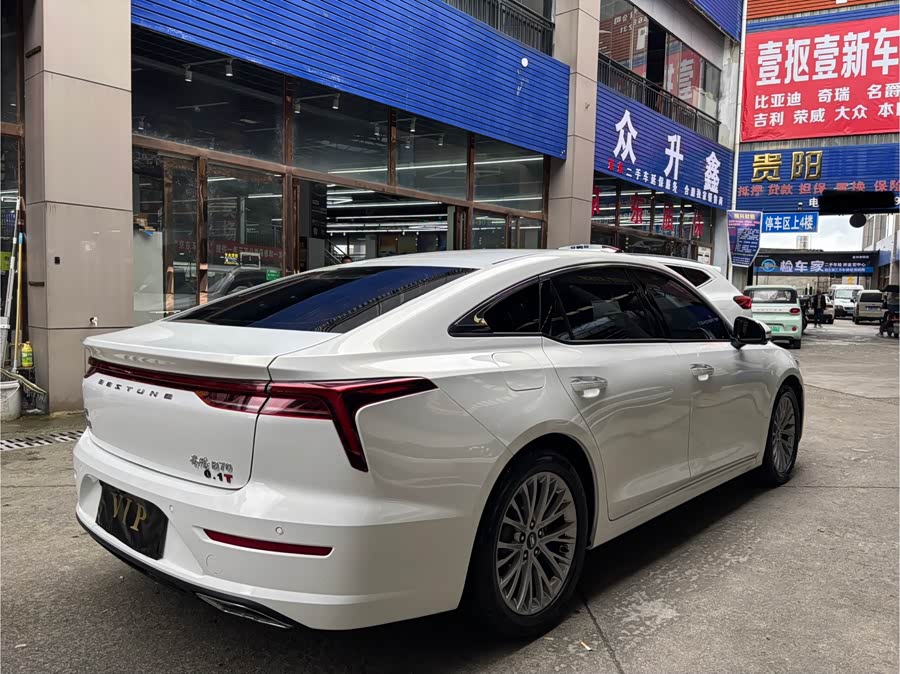 2023 car image #16