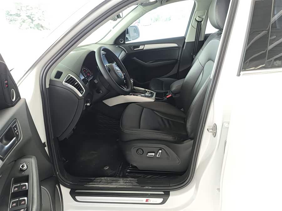 Audi Q5 (Imported) 2014 car image #16