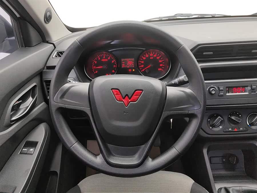 五菱汽车 五菱宏光 2025 #16 五菱汽车 五菱宏光 2025 汽车图片 #16