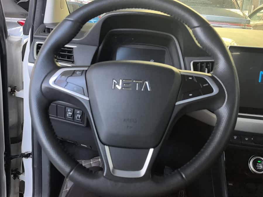 哪吒汽车 哪吒N01 2019 汽车图片 #16