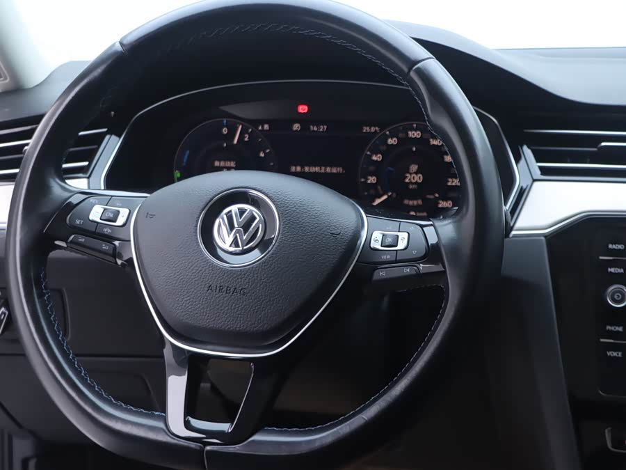 Volkswagen Variant New Energy 2019 صورة سيارة #16
