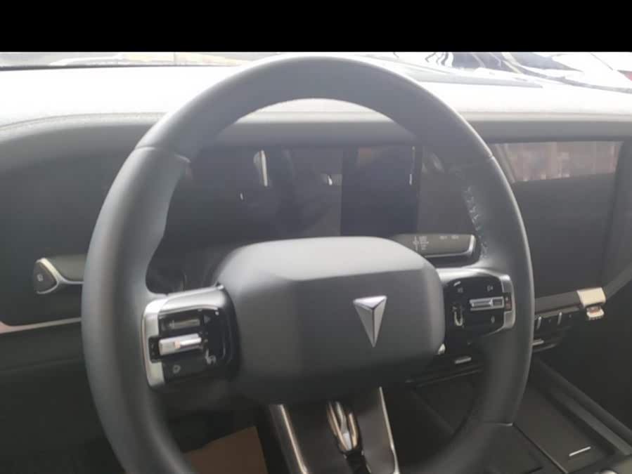 Deepal G318 2024 car image #16