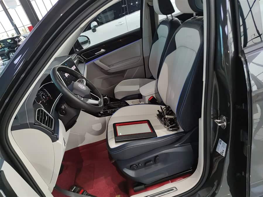 Volkswagen Tayron GTE 2024 car image #16