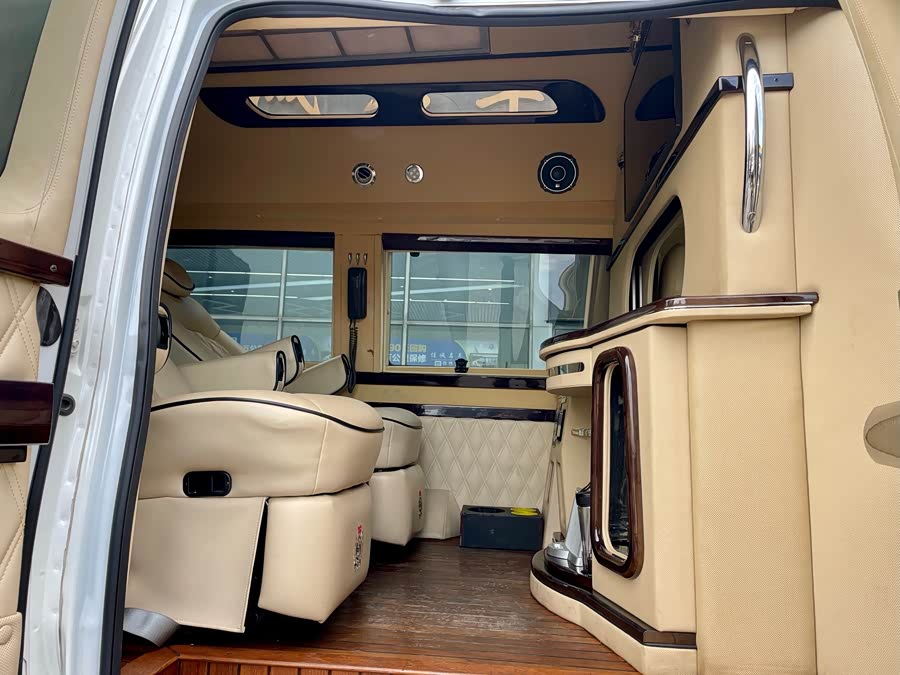 Ford E350 2013 imagen de coche #16