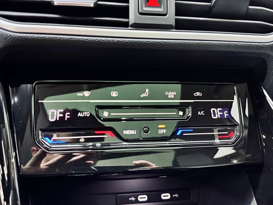 Volkswagen Tayron GTE 2023 car image #16