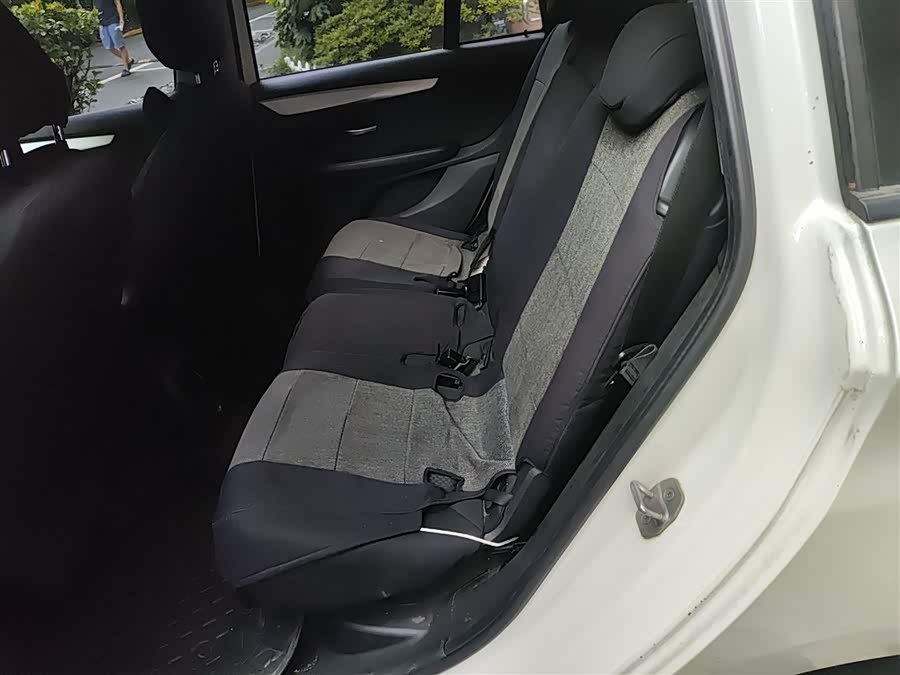 BMW 2 Series Gran Tourer 2015 car image #16