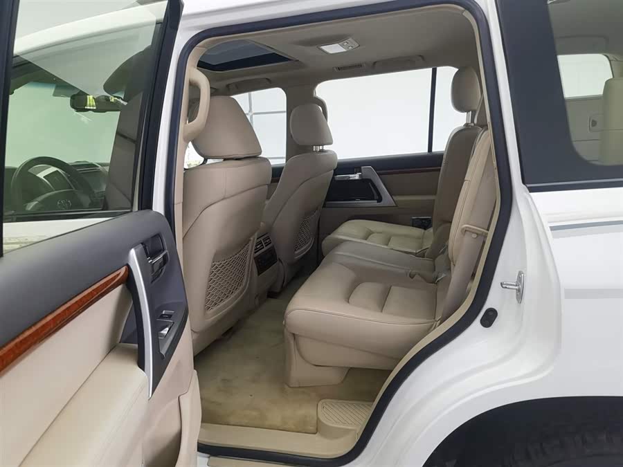 丰田 兰德酷路泽 2013 汽车图片 #16