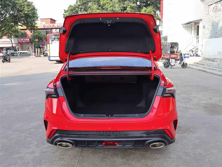 GEELY Monjaro MHEV 2022 car image #16