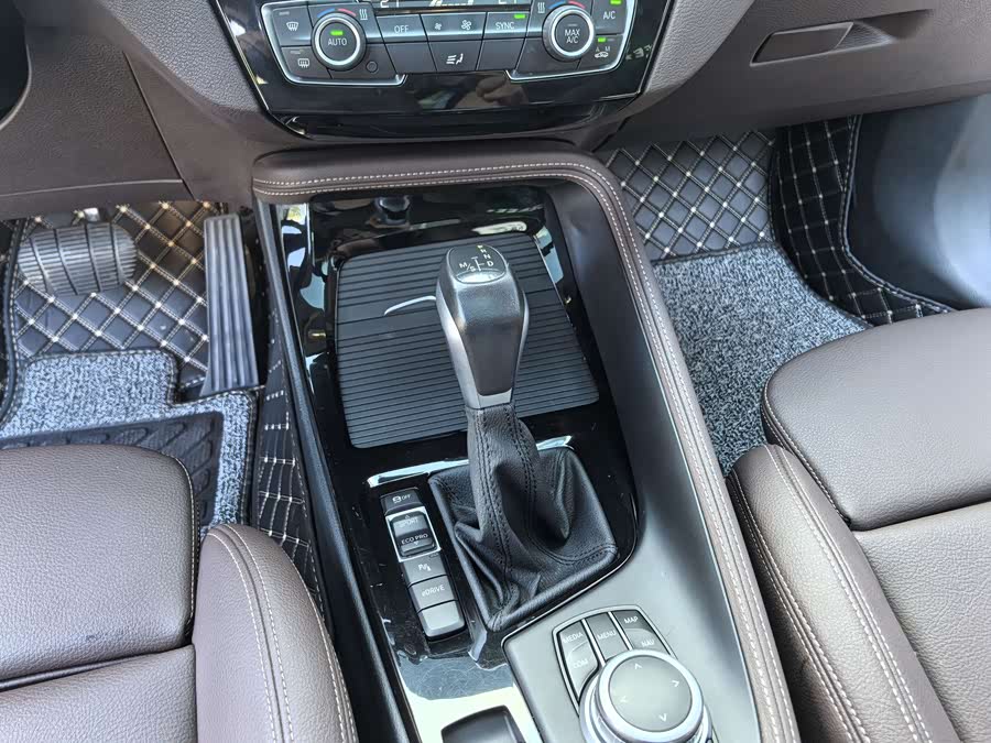 BMW X1 New Energy 2020 car image #16