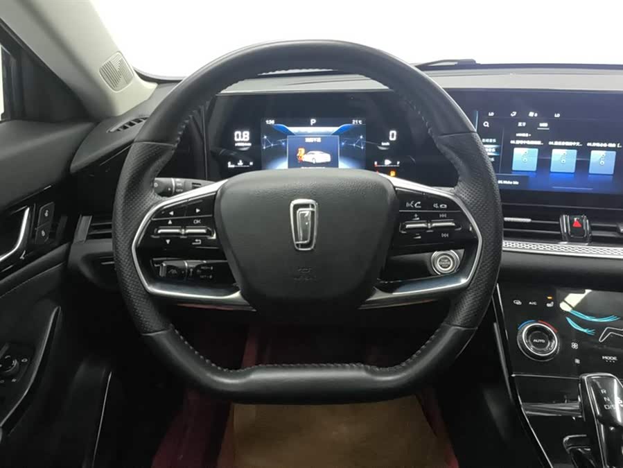 2022 car image #16