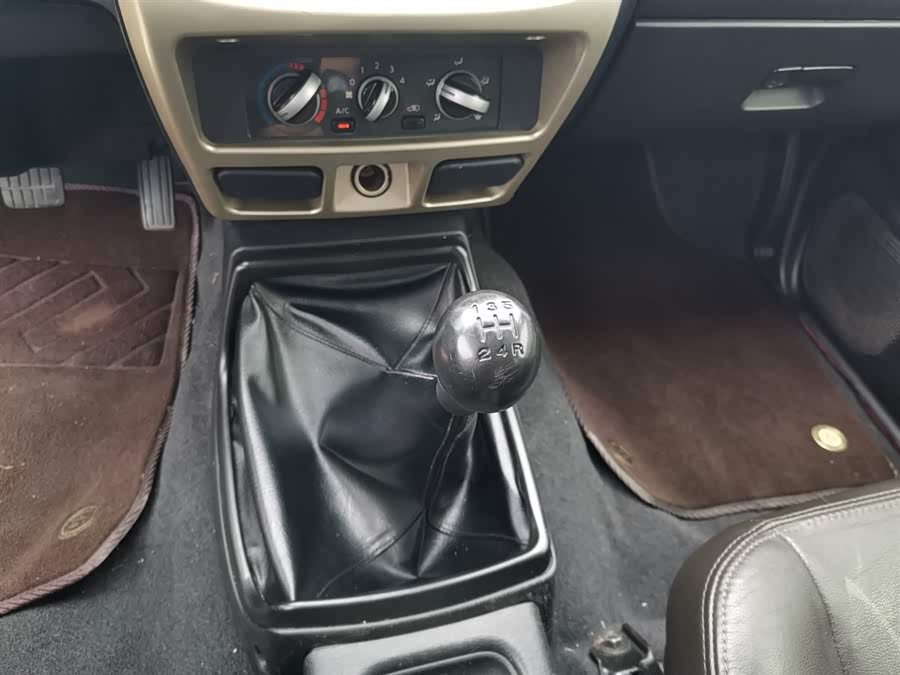 日产 日产帕拉丁 2014 汽车图片 #16