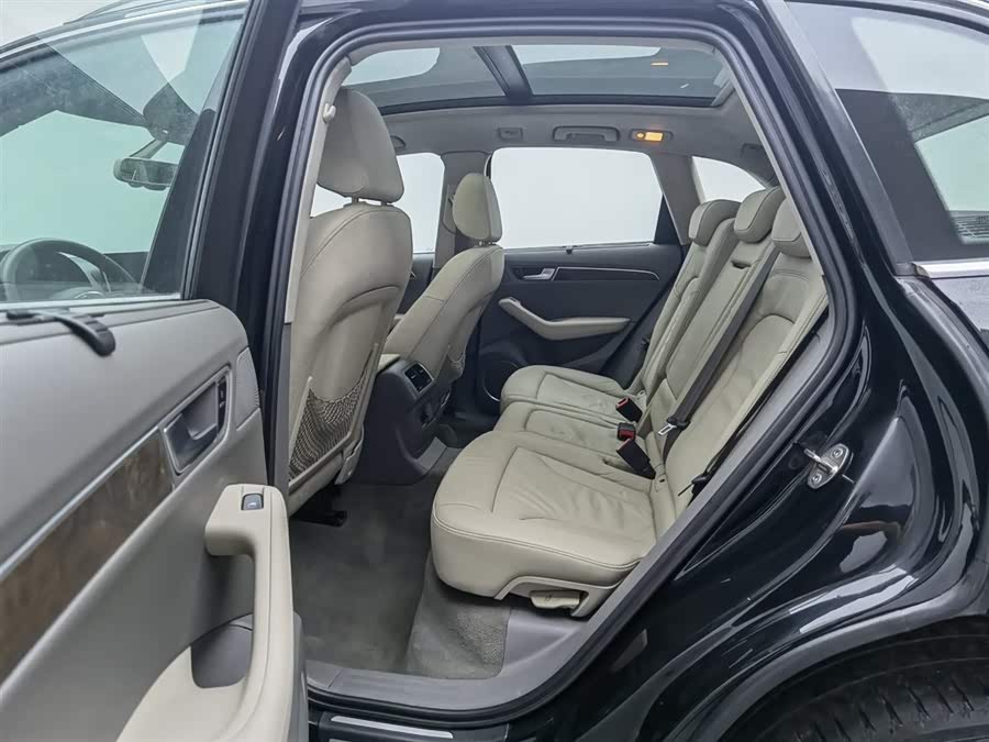 Audi Q5 (Imported) 2011 #16 Audi Q5 (Imported) 2011 car image #16