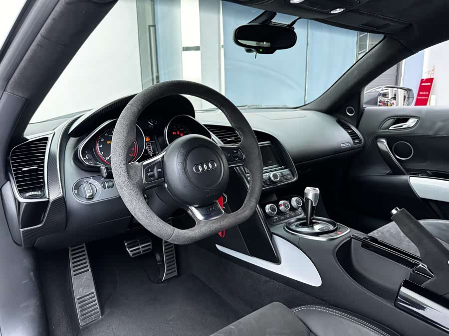 Audi R8 2013 #16 Audi R8 2013 car image #16