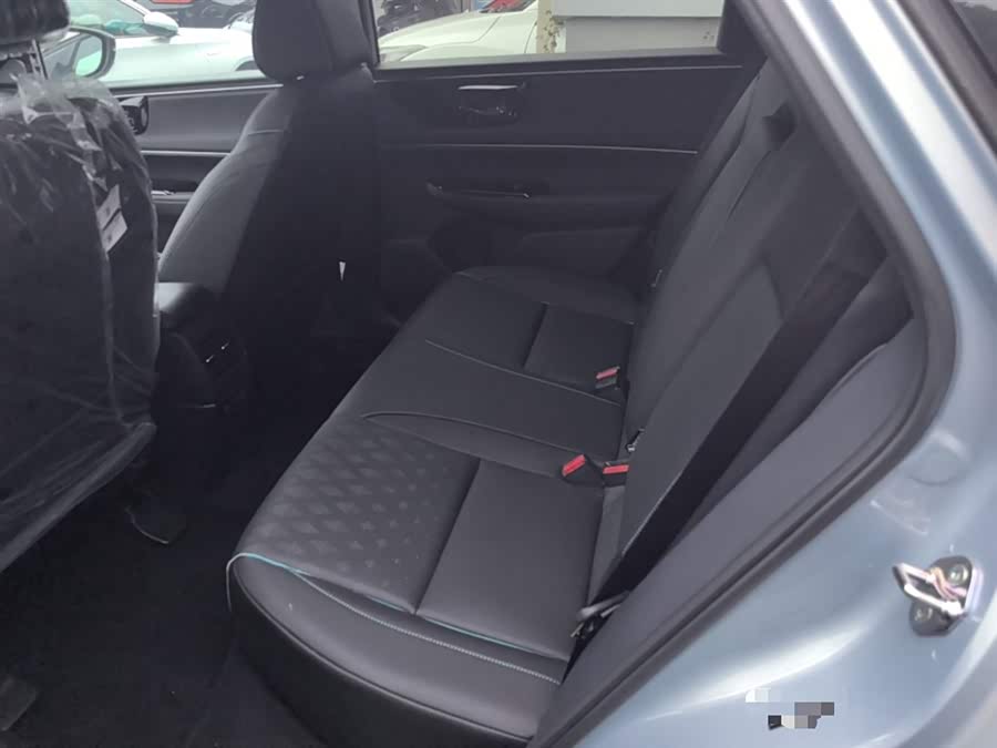 Honda e:NP2 2025 car image #16