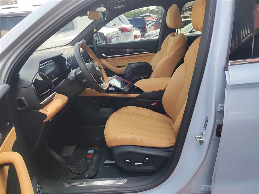 GEELY Monjaro EREV 2023 #16 GEELY Monjaro EREV 2023 car image #16