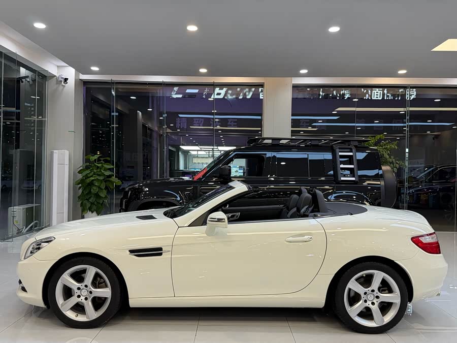 Mercedes-Benz SLK Class 2014 car image #16