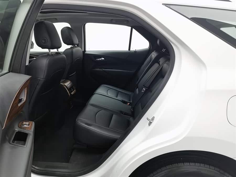 Chevrolet Equinox 2019 car image #16