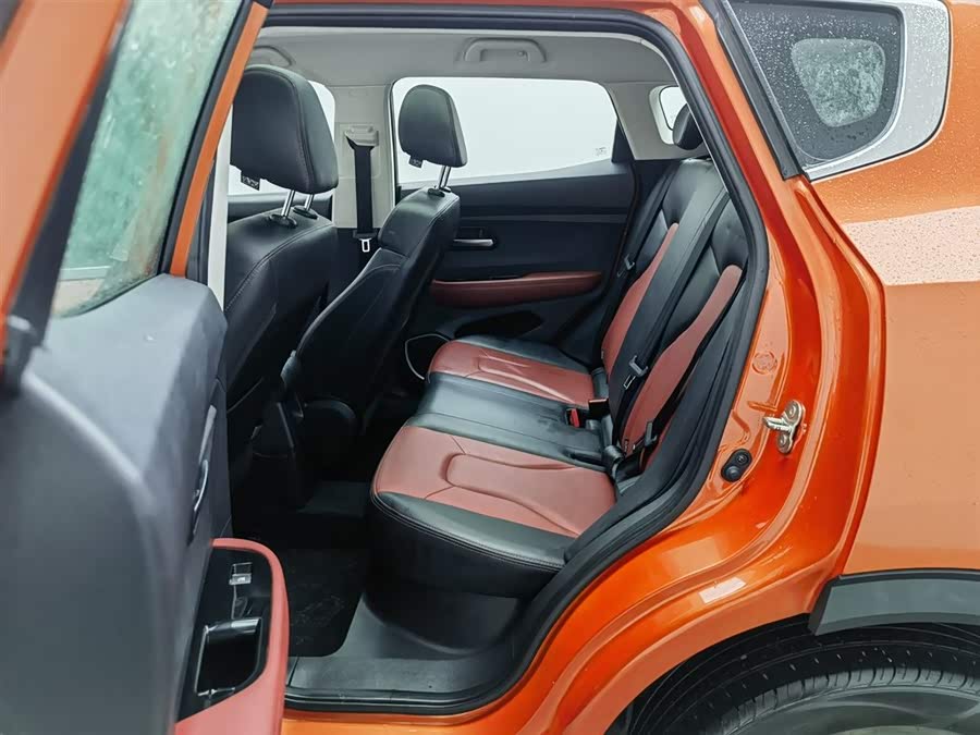 Haval H2s 2017 car image #16