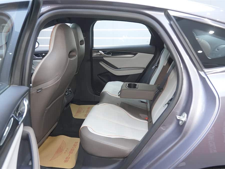 BYD Qin Plus 2024 immagine di auto #16
