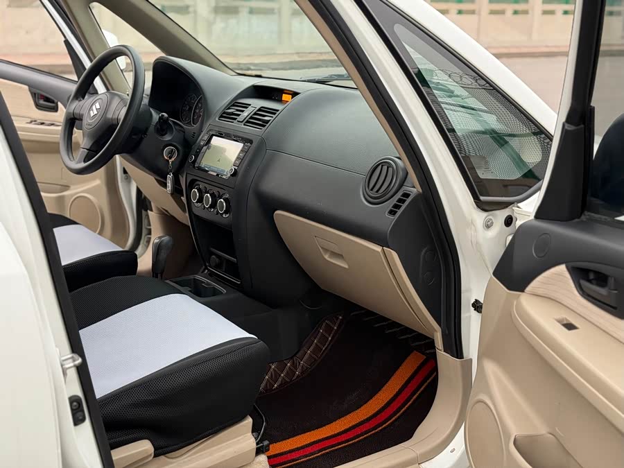 Suzuki SX4 Sedan 2014 imagem de carro #16