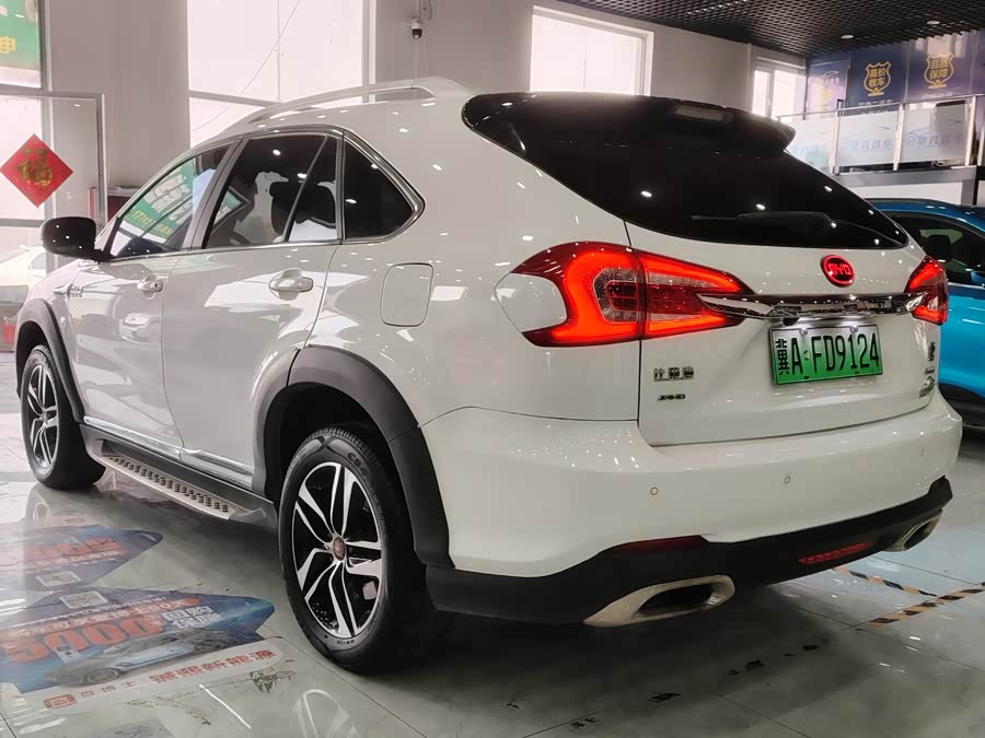 BYD Tang New Energy 2016 immagine di auto #16