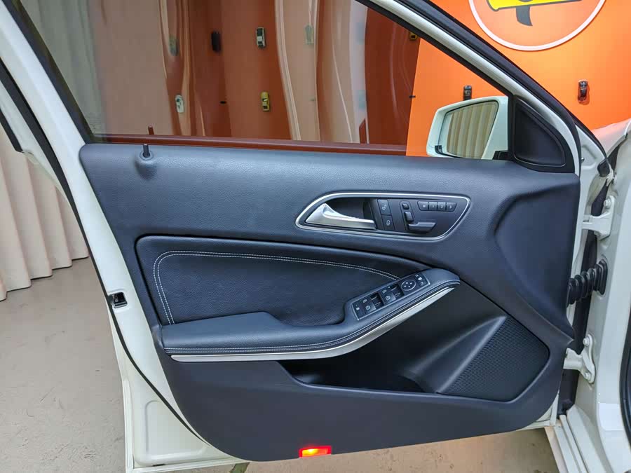 Mercedes-Benz A Class (Imported) 2014 car image #16