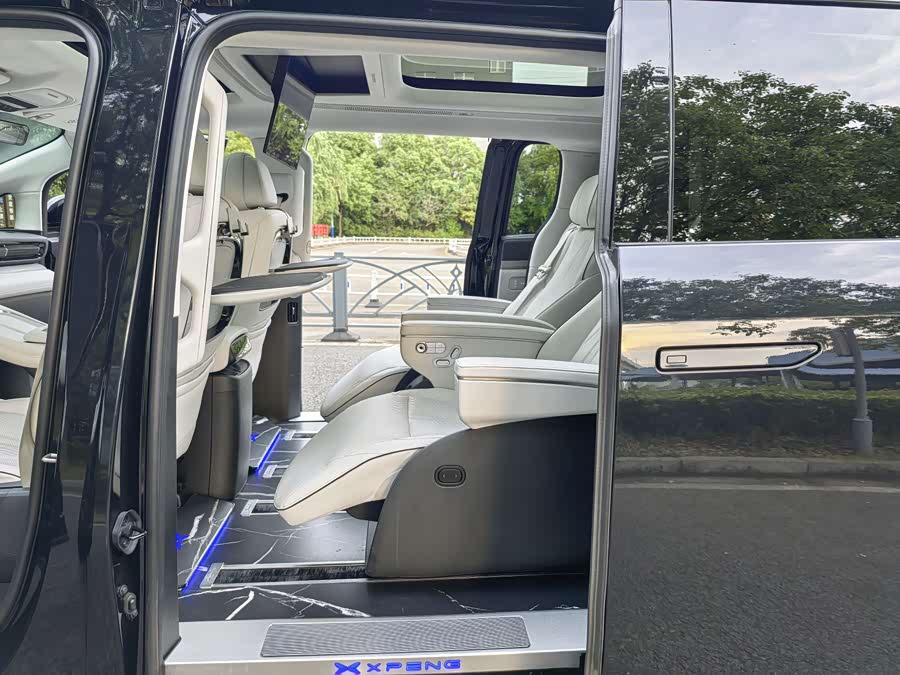 Xpeng X9 2023 #16 Xpeng X9 2023 immagine di auto #16