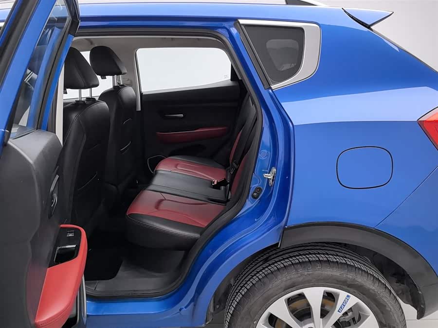 Haval H2s 2016 #16 Haval H2s 2016 car image #16