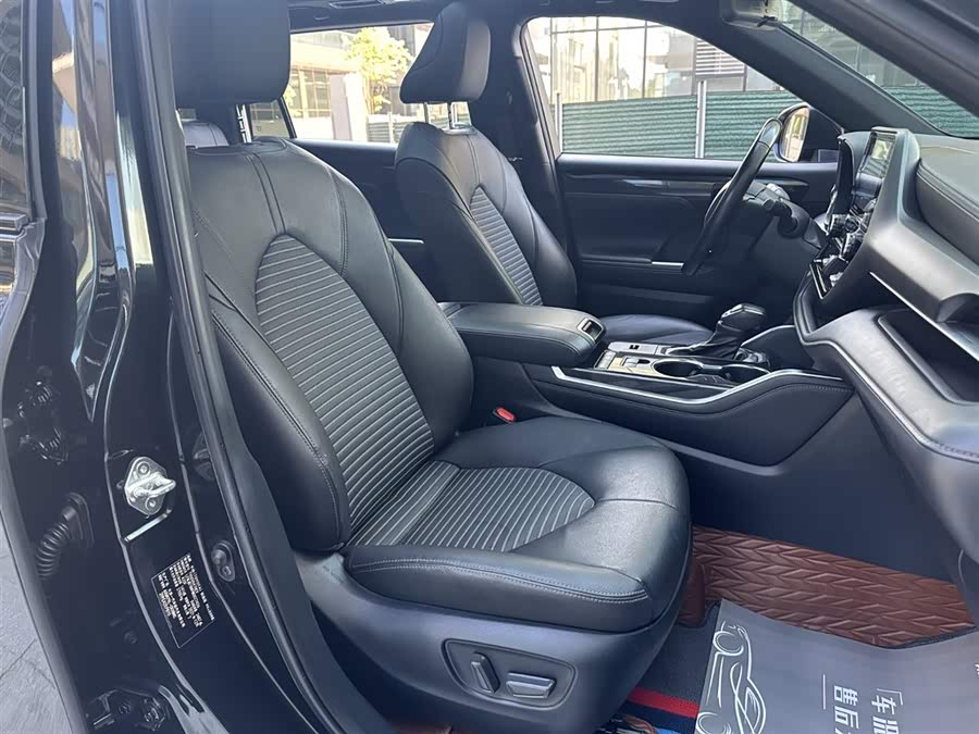 Toyota Crown Kluger 2021 car image #16