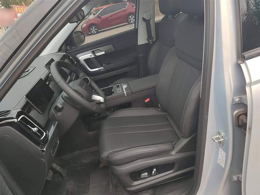 Chery Exploration 06 C-DM 2025 car image #16