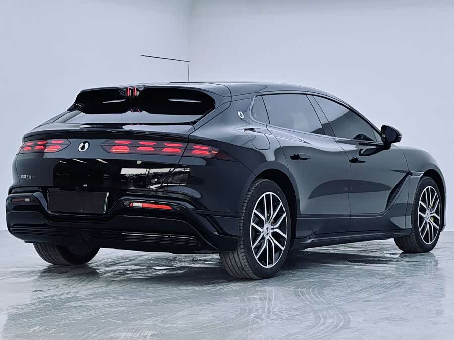 Denza Z9GT 2025 #16 Denza Z9GT 2025 car image #16