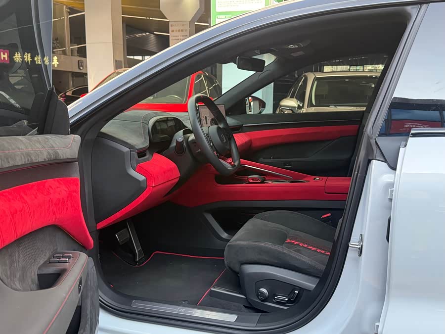 Zeekr 001 FR 2023 изображение автомобиля #16