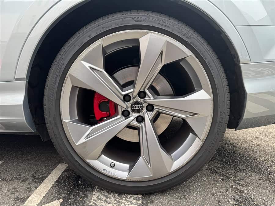 Audi SQ7 2024 image de voiture #16