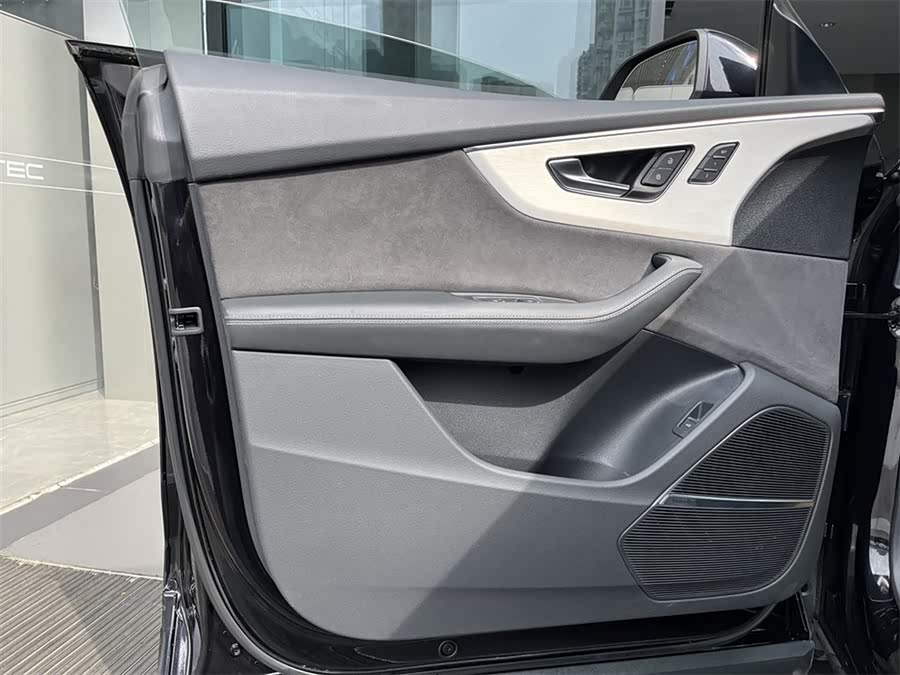 Audi Q8 2019 #16 Audi Q8 2019 car image #16