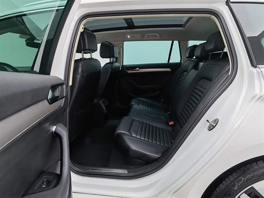 Volkswagen Variant New Energy 2019 صورة سيارة #16