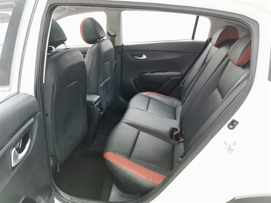 Kia Rio Cross 2019 car image #16