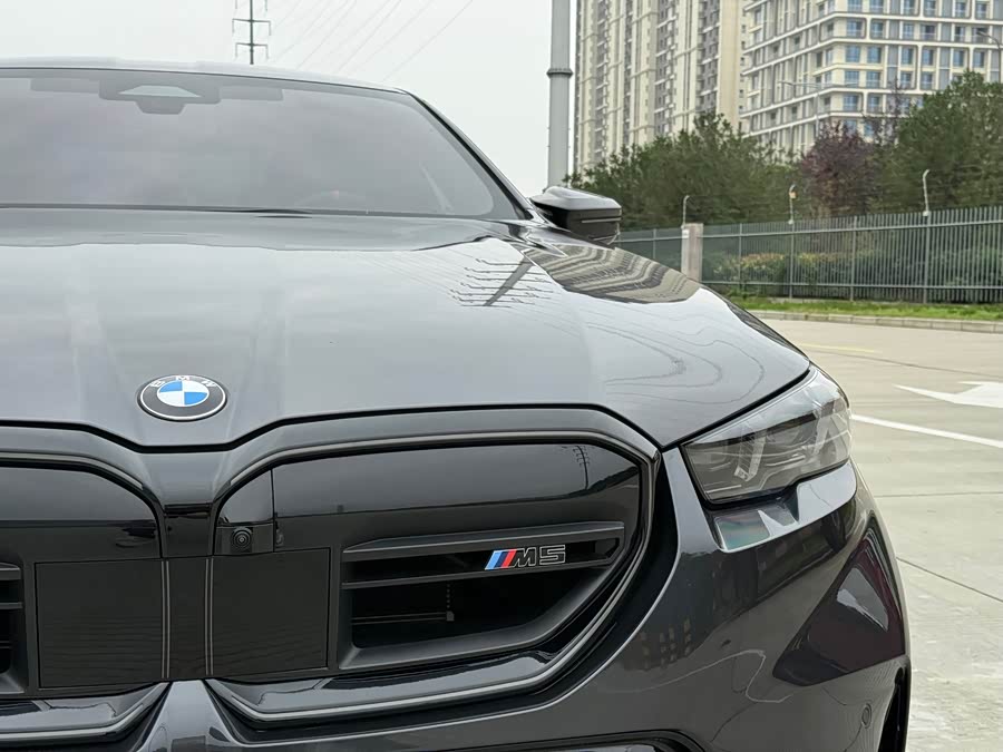 BMW M5 New Energy 2025 #16 BMW M5 New Energy 2025 car image #16