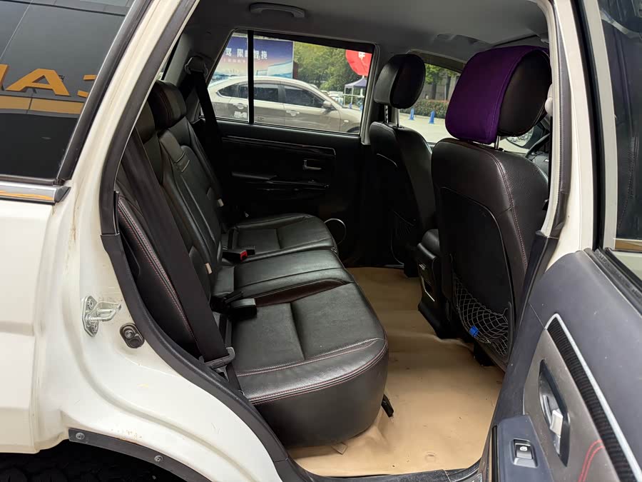 Haval H5 Class 2015 #16 Haval H5 Class 2015 car image #16