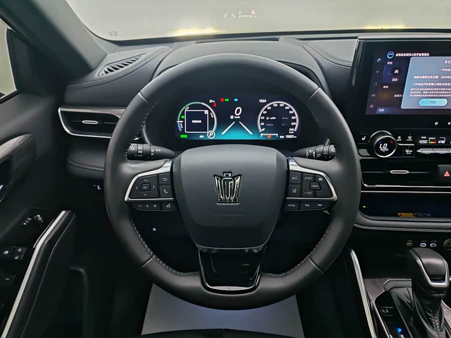 Toyota Crown Kluger 2024 car image #16