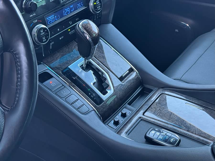 丰田 埃尔法 2020 汽车图片 #16