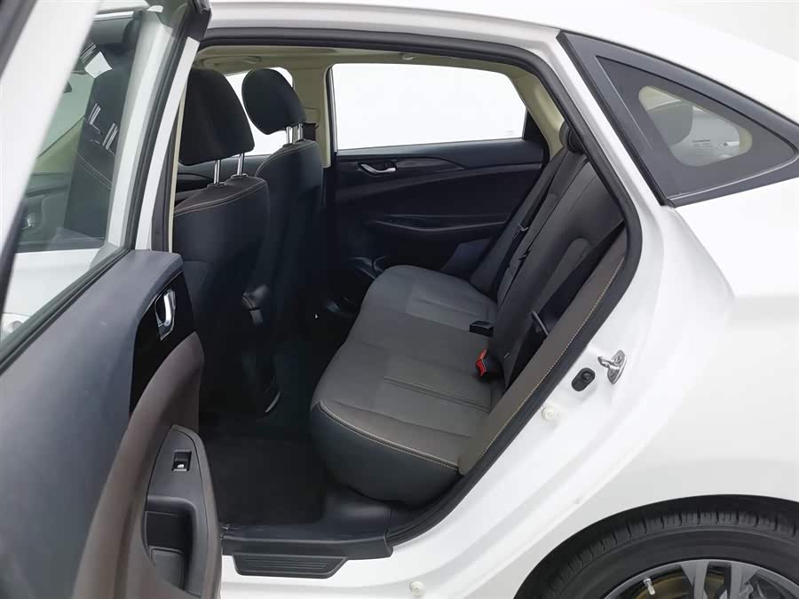 Changan Eado DT 2021 #16 Changan Eado DT 2021 car image #16