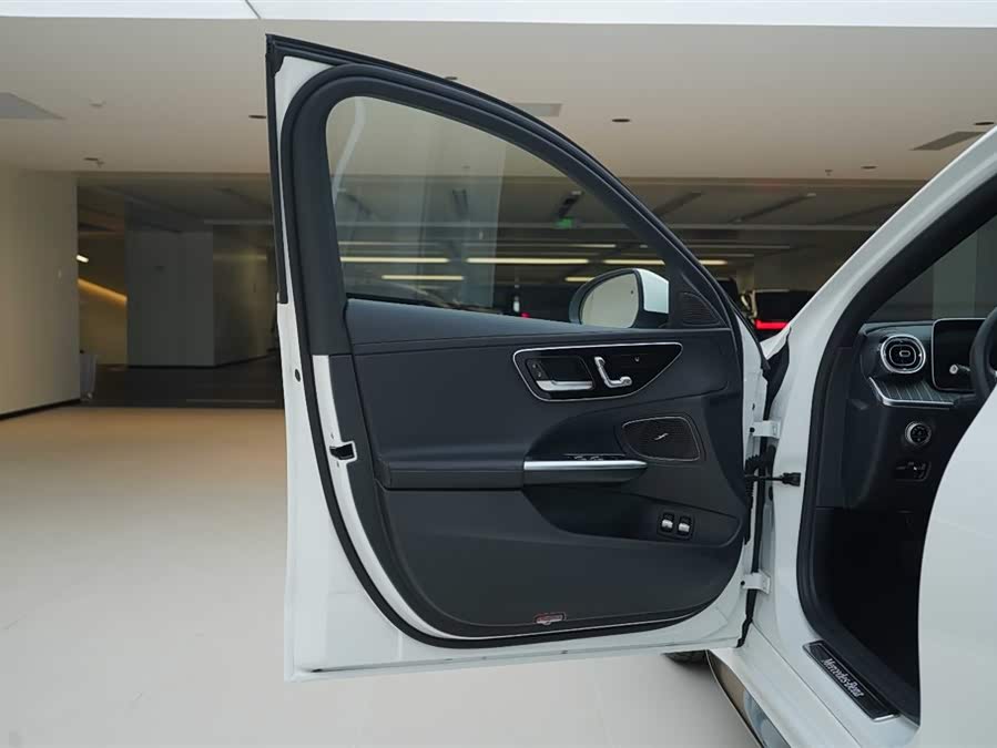 Mercedes-Benz C Class New Energy 2023 #16 Mercedes-Benz C Class New Energy 2023 car image #16